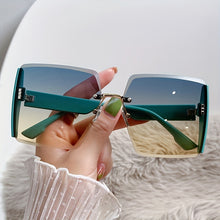 Retro Luxury Square Sunglasses for Women - for Fashionable Summer Outdoor Travel