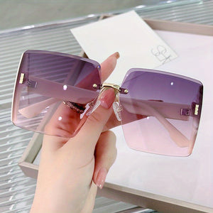 Retro Luxury Square Sunglasses for Women - for Fashionable Summer Outdoor Travel